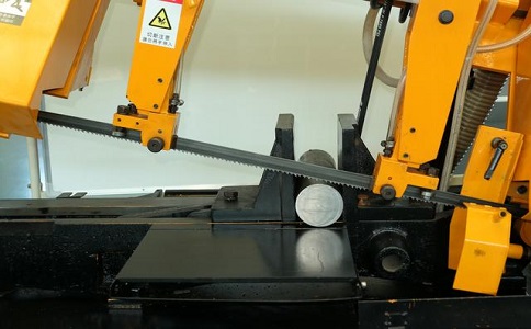 钟山数控带锯床自动送料精度会出现偏差吗? 钟山数控带锯床自动送料精度会出现偏差吗?